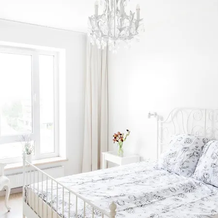 Skanstes Free Parking Riga